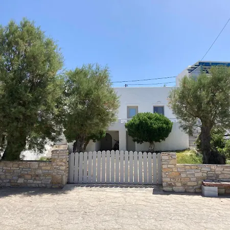 Marousso's Seafront House Holiday home *