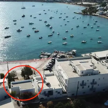 Marousso's Seafront House *