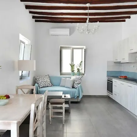 Marousso's Seafront House Aliki (Paros)