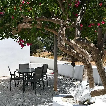 Marousso's Seafront House Holiday home